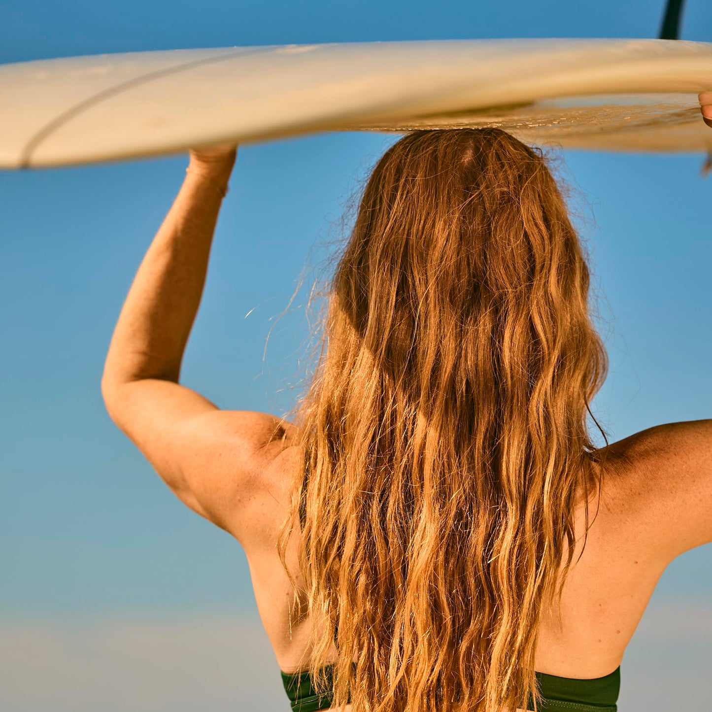 Bumble and bumble. Surf Sea Salt Spray | Volumizing | Adds Texture + Matte Finish, Wavy Straight, 1.7 Fl Oz