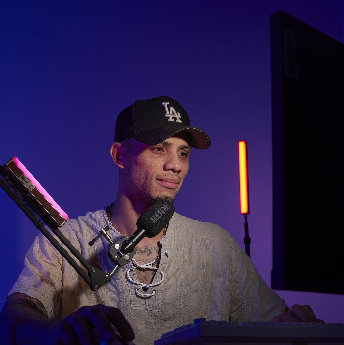 Harlowe LED Tube Light RGB and Bi-Color Handheld Light Wand Stick with App Control, Built-in Battery, Portable Lighting Bar for Photography and Videography, Blade 5